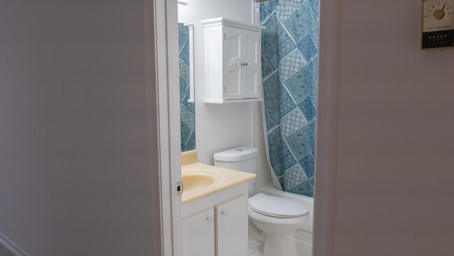 Building Photo - 400 SW 134th Way