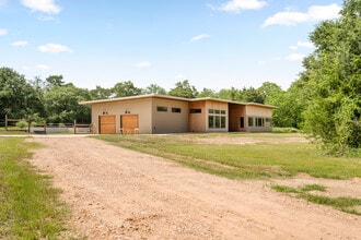 Building Photo - 11909 Frantz Rd