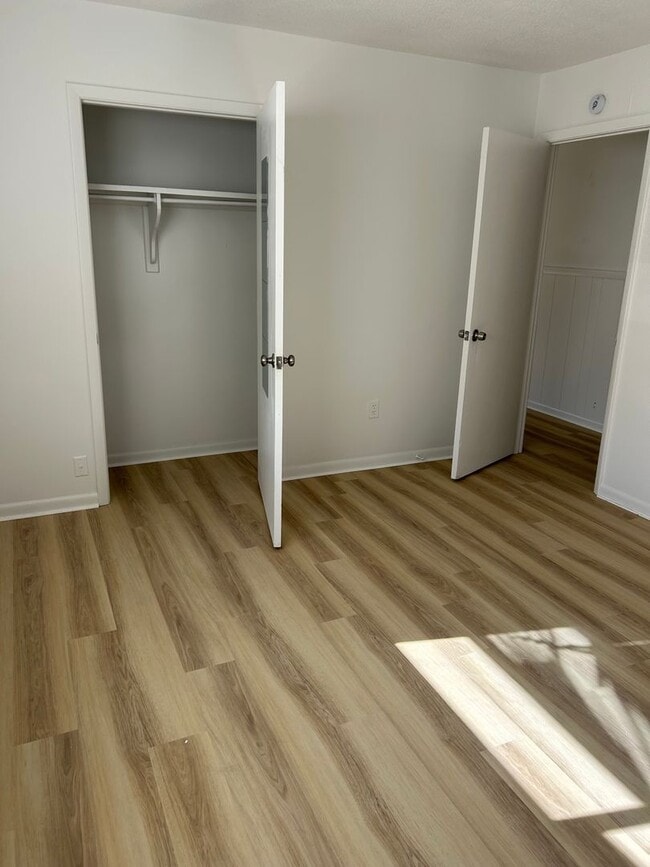 Building Photo - 106 Mayberry Ct