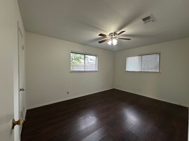 Building Photo - 2109 Quail Run