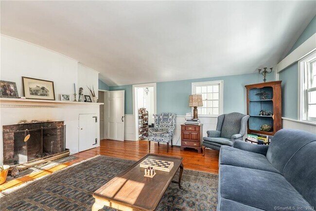 Building Photo - 90 Sharon Mountain Rd