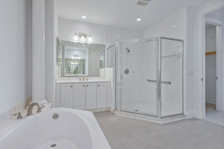 Master Bath - 9229 Museo Cir