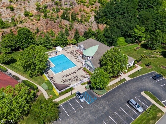 Building Photo - 7319 Coventry Ct