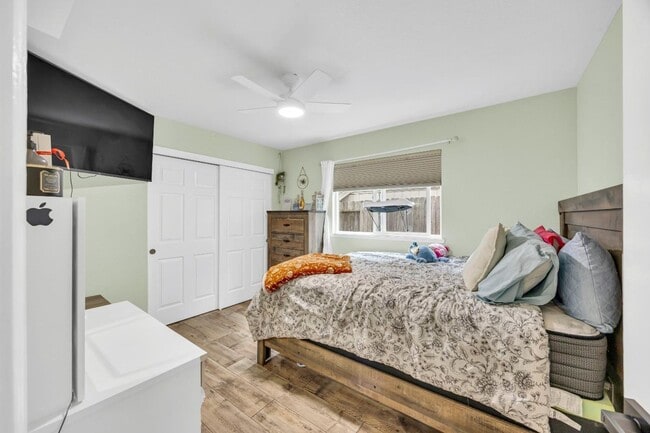 Building Photo - Adorable 3 bedroom 2 bath home