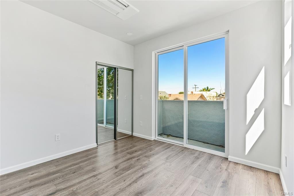 Building Photo - 136 W 48th St