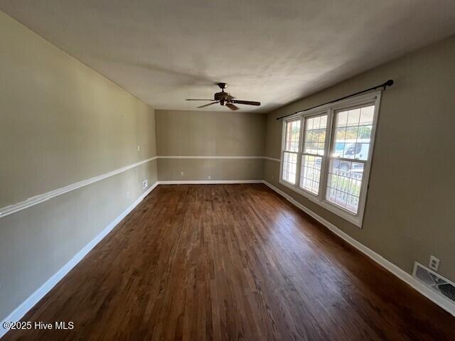 Building Photo - 421 Robert E Lee Dr