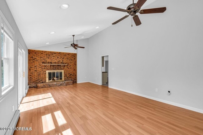 Building Photo - 830 Brookside Dr