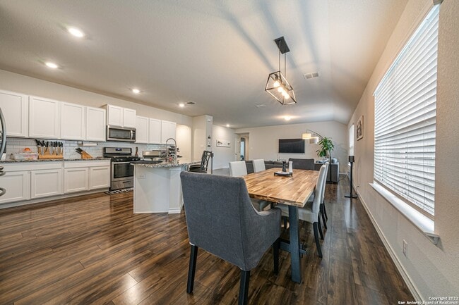Building Photo - 4811 Swing Arc Wy