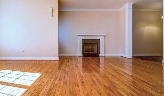 Building Photo - Serene Home-2 bed/2bath near I85 & Hwy 290