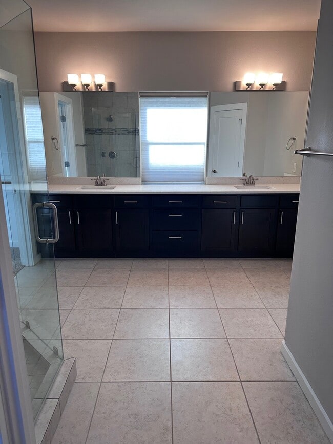 Building Photo - 5820 Bryan Pkwy