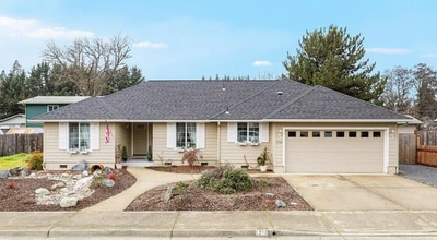 Building Photo - 3BED2BATH -NEWLY REMODELED, 2CAR GARAGE, LARGE FENCED YARD, WASHER/DRYER