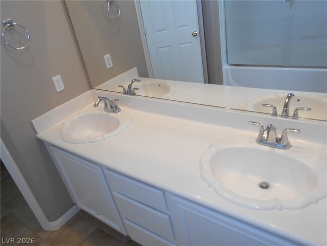 Building Photo - 10289 Green Orchard Ct