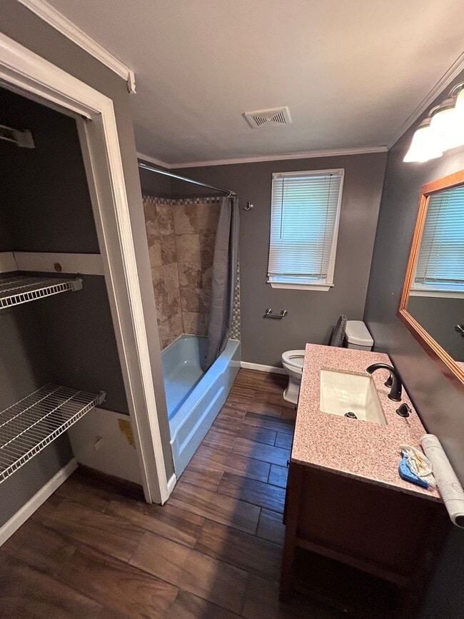 Building Photo - Cute 3 bedroom home, Fantastic Location!
