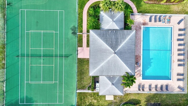 Building Photo - 3254 SE Aster Ln