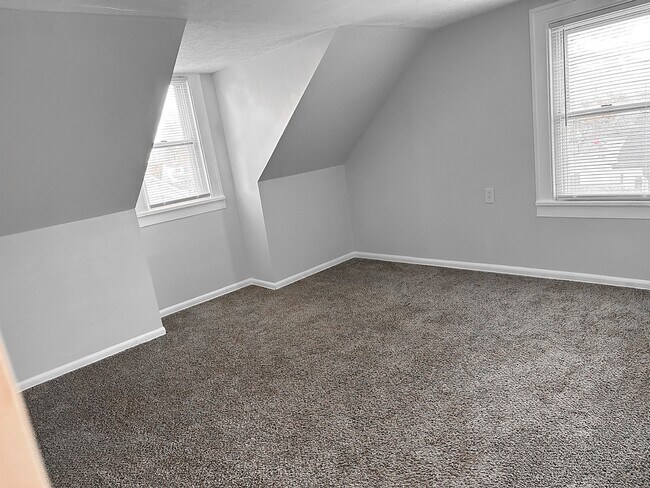 Building Photo - 222 W Union St