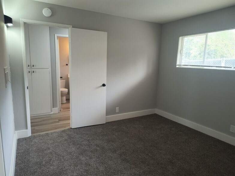 Building Photo - 690 Mare Island Way