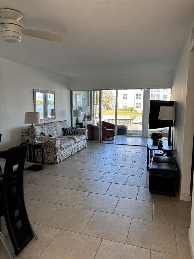 Building Photo - 4330 Falmouth Dr