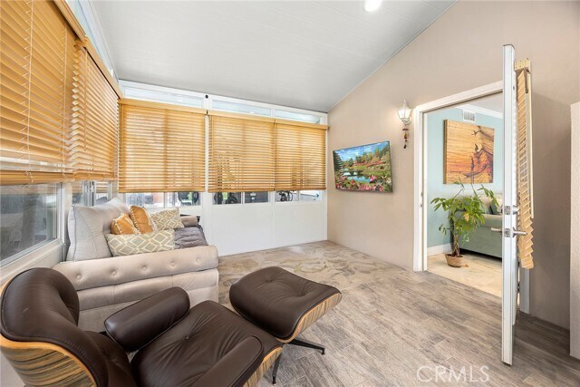 Building Photo - 6 Sand Pointe