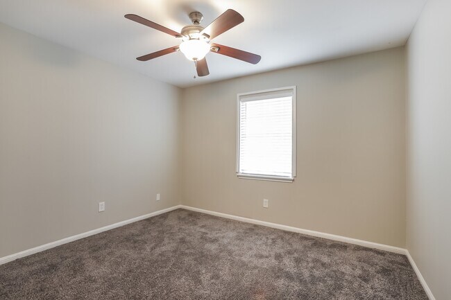 Building Photo - 17415 Rustic Pine Trail