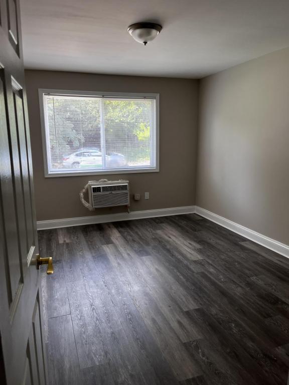 Building Photo - 3911 First St SE, Unit 202