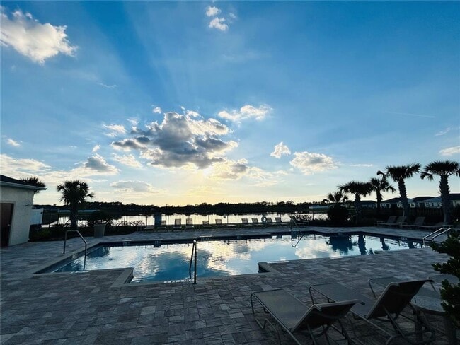 Building Photo - 1225 Lilac Ln