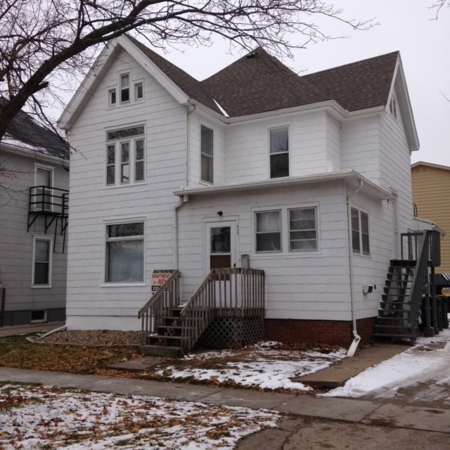 Primary Photo - 222 Fairchild St