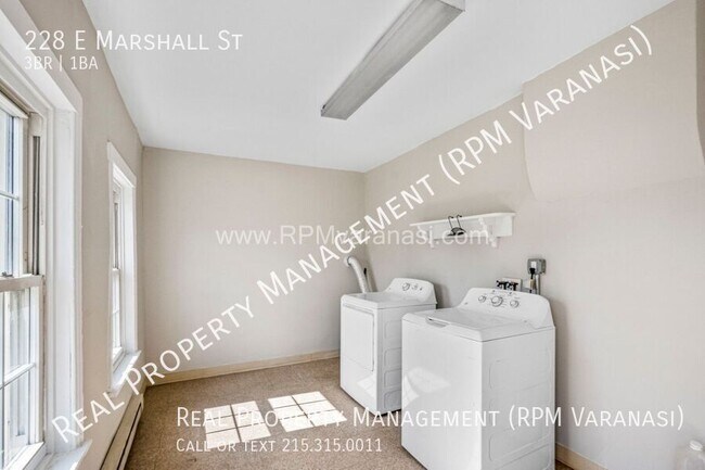 Building Photo - Spacious 3-Story Gem in Norristown with Mo...