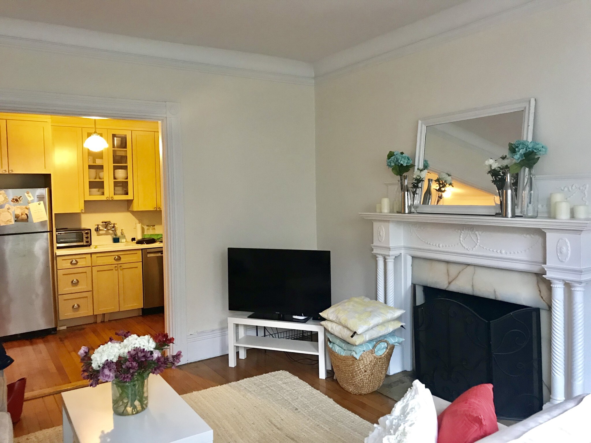 Building Photo - 481 Beacon St