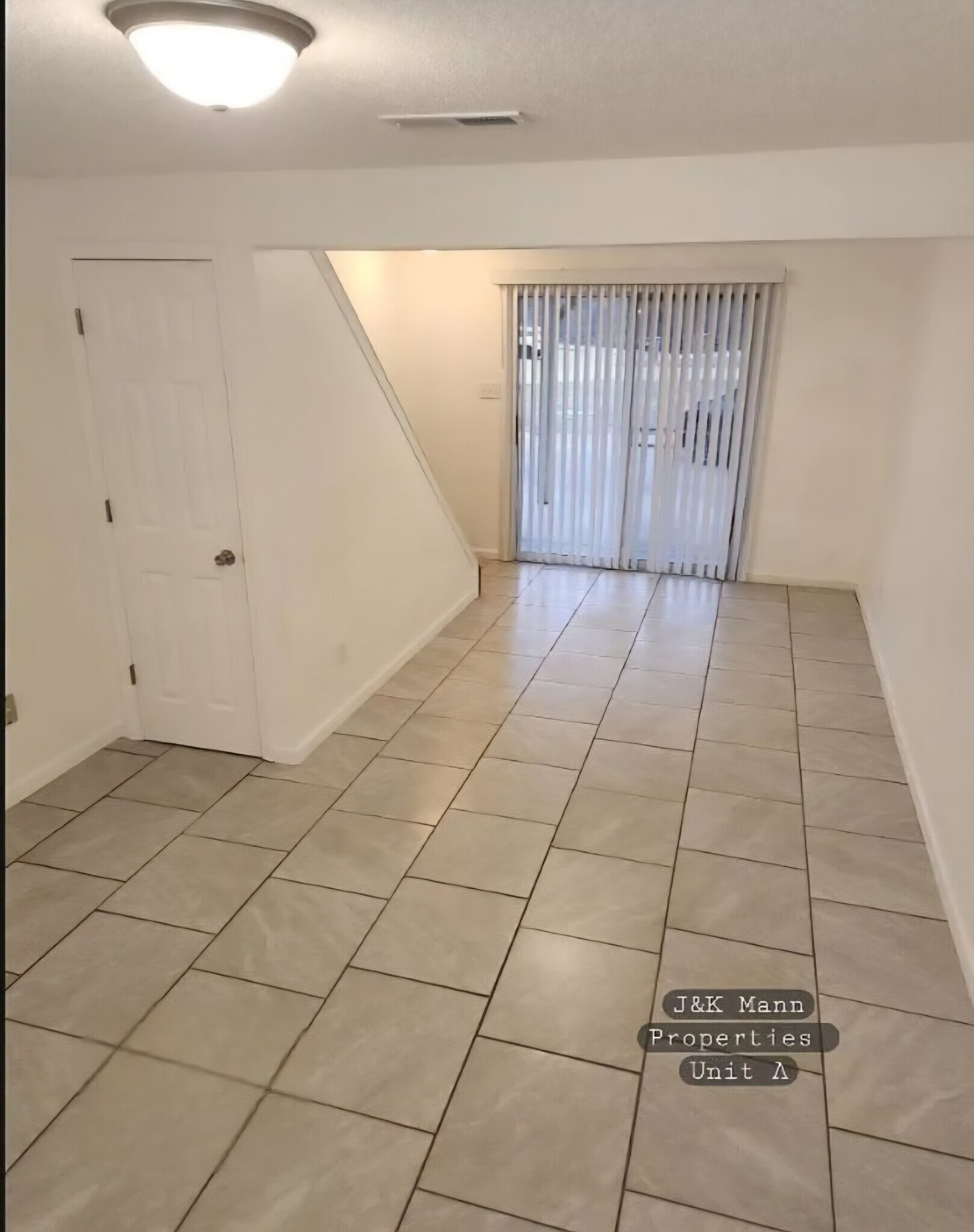 Building Photo - 5107 S Brooks Dr