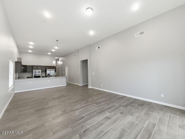 Building Photo - 11365 Hidalgo Dr