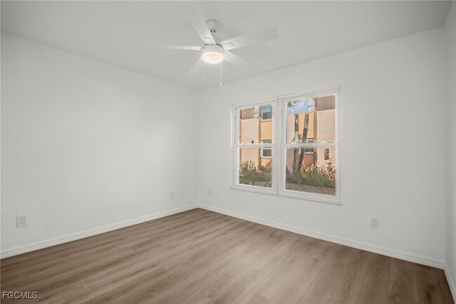 Building Photo - 16881 Davis Rd