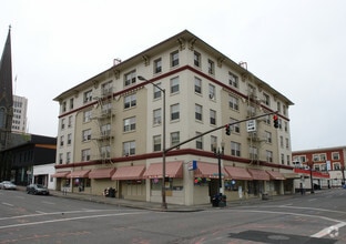 Building Photo - Rosenbaum