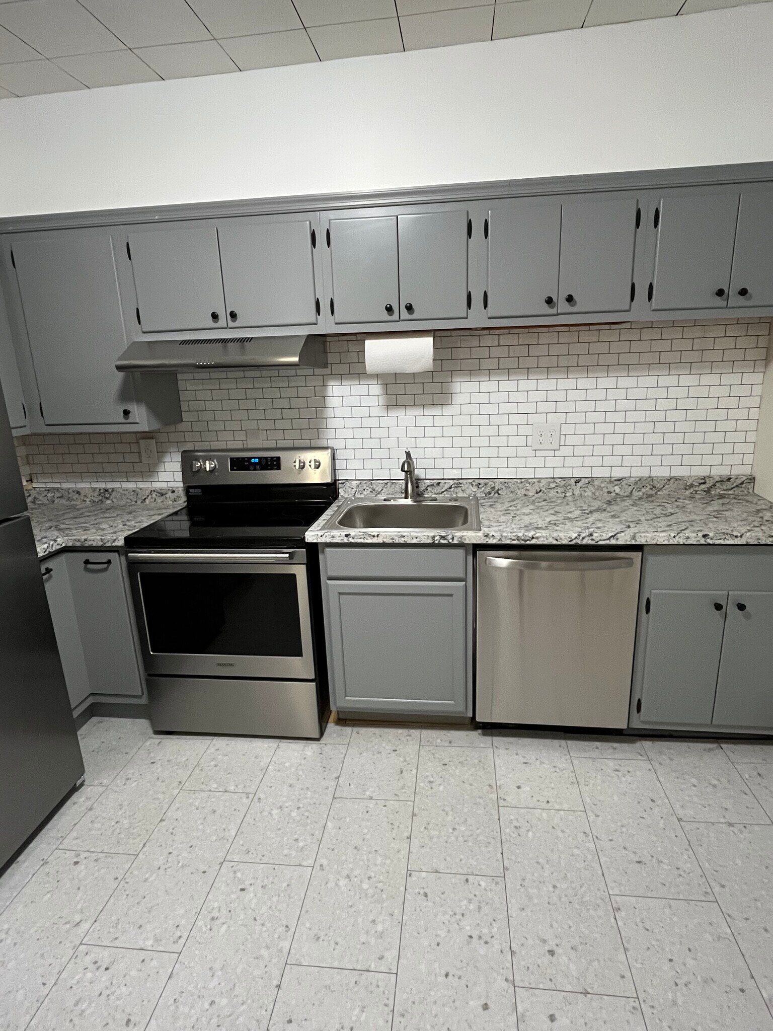 Building Photo - 260 N Enola Dr