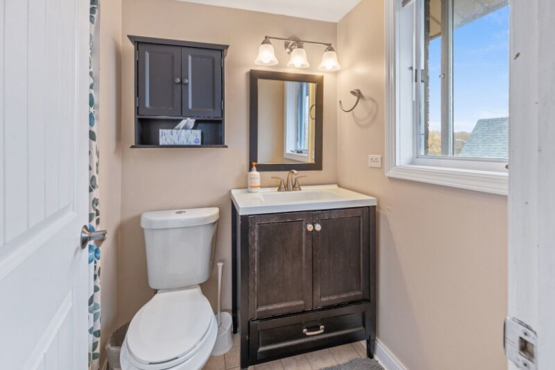 Building Photo - 16719 Paxton Ave