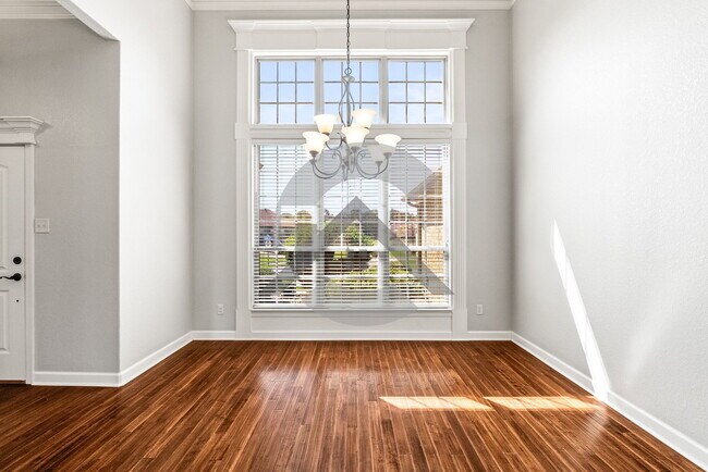 Building Photo - 6137 Remington Dr