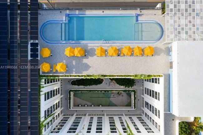 Building Photo - 2200 NW 1st Ave