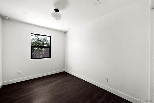 Building Photo - 2901 Webster Ave