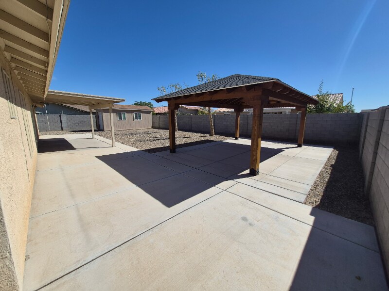 Building Photo - 6105 E 43rd Pl