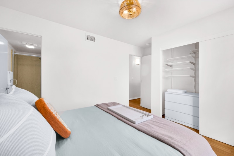 Building Photo - 2608 Lincoln Ave