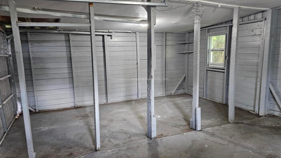 Building Photo - 10875 Biscayne Blvd