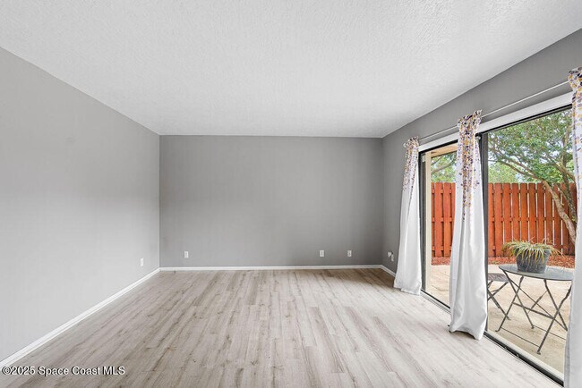 Building Photo - 1915 Patty Cir NE