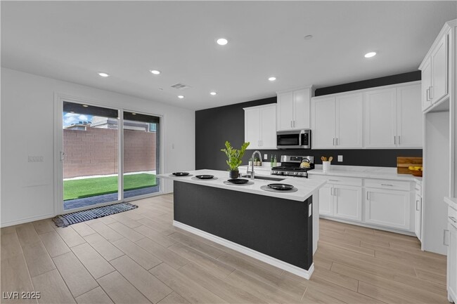 Building Photo - 195 Vander Rdg St