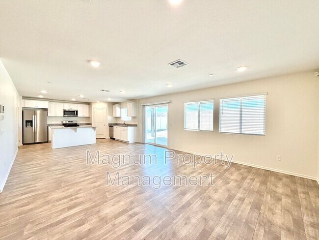 Building Photo - 31097 Water Beech Dr