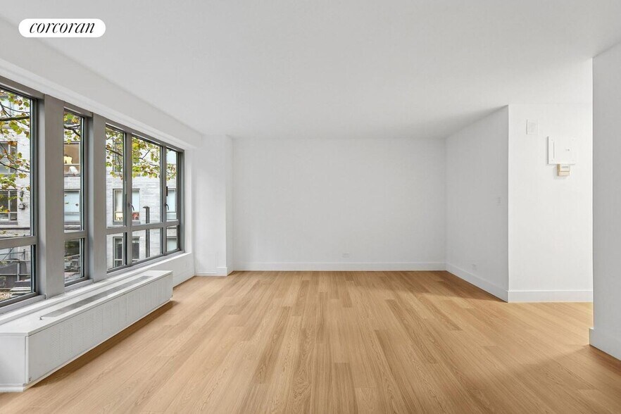 Building Photo - 501 E 87th St