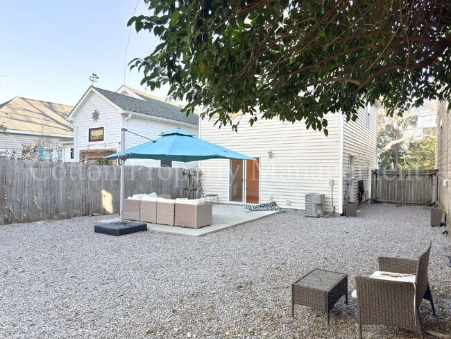 Building Photo - 120 S 9th St