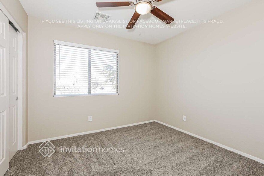 Building Photo - 2528 W Prospector Way