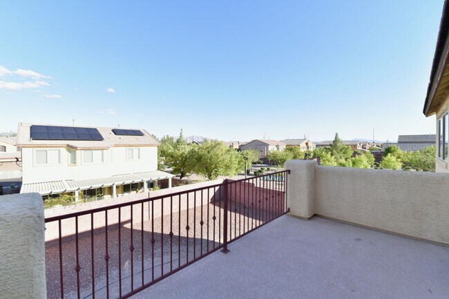 Building Photo - BEAUTIFUL 4BED/3BATH Home w/ 2 Car Garage ...