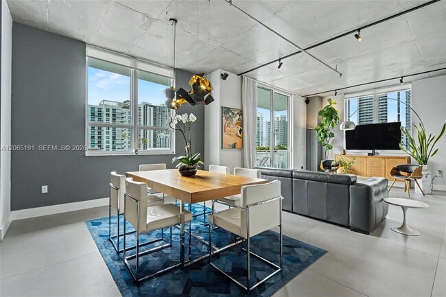 Building Photo - 2275 Biscayne Blvd