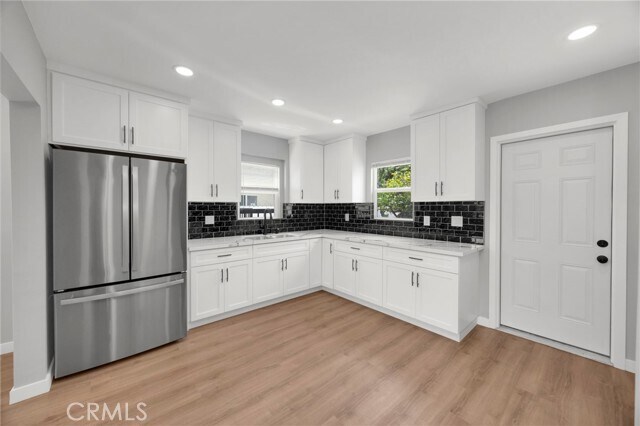 Building Photo - 6327 California Ave