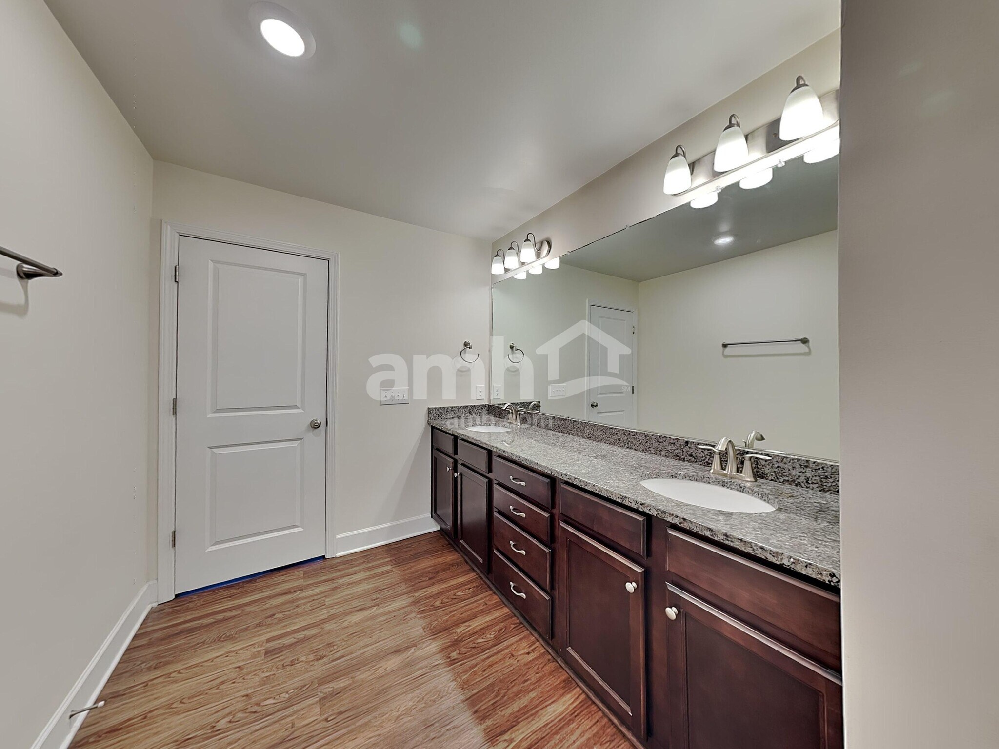 Building Photo - 5216 Lake Maxwell Dr